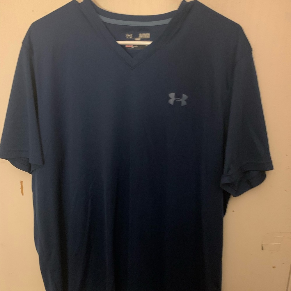 Under Armour men’s blue athletic tee